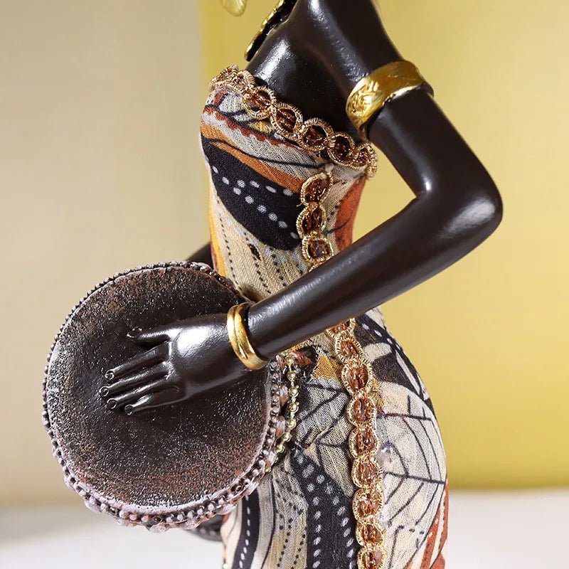 African Women Statue - Caleto