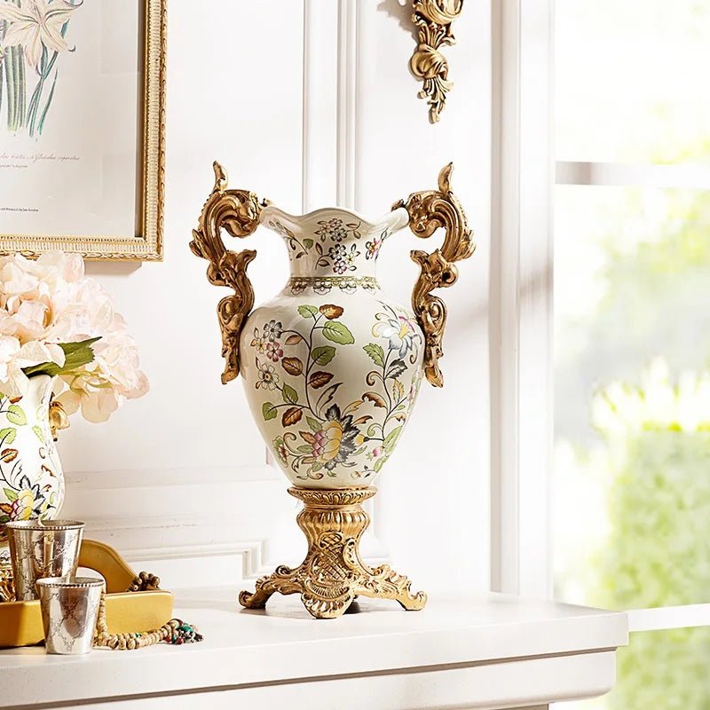 Elegant Ceramic Vase - Caleto