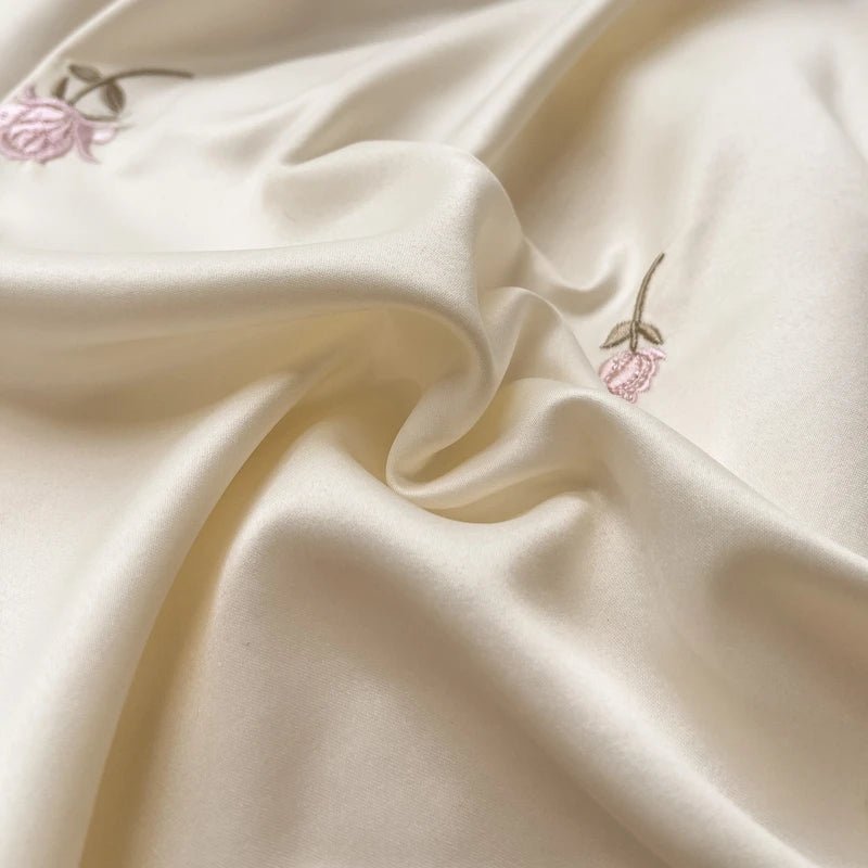 Elegant Rose Embroidery Bedding - Caleto