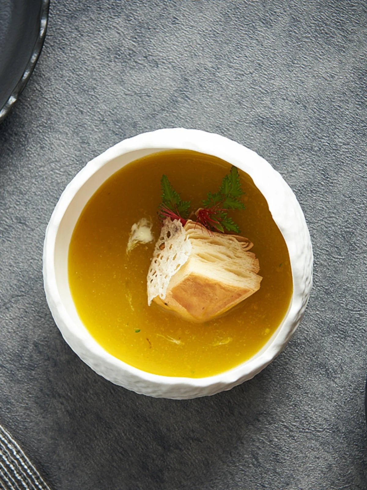Ceramic Eggshell Dessert Bowl - Caleto