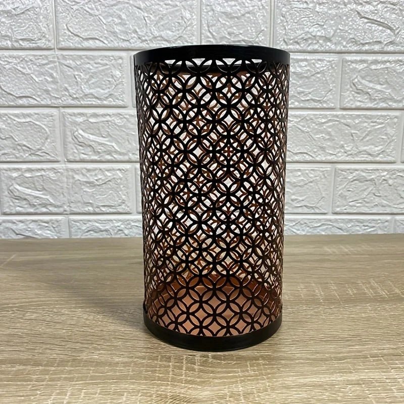 Nordic Iron Candle Holders - Caleto