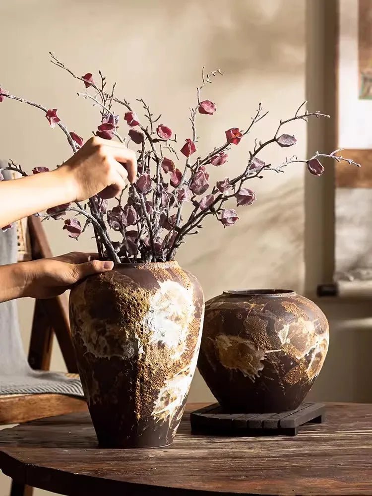 Traditional Ceramic Vase - Caleto